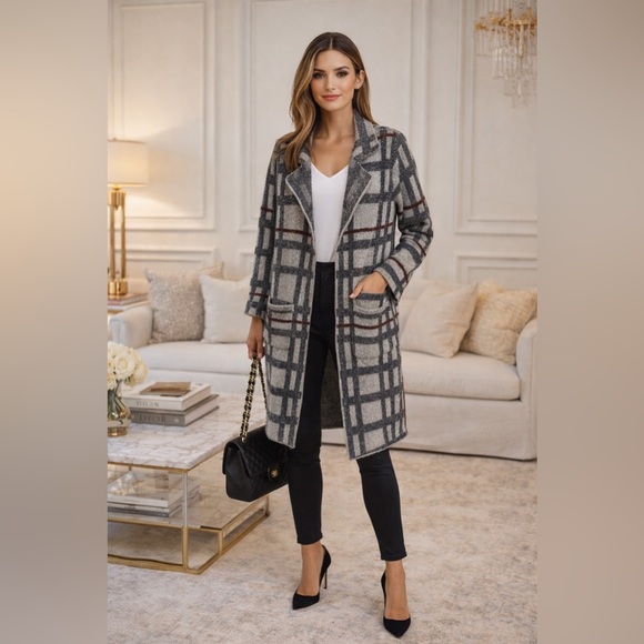 Monteau Sweaters - Monteau plaid longline knit duster/cardigan. Size M